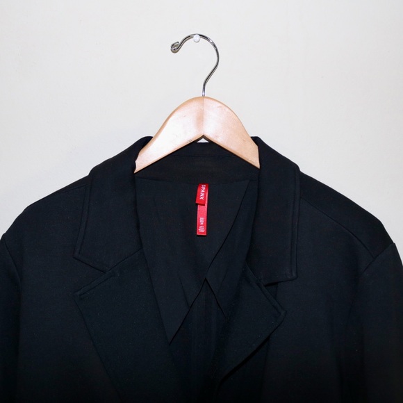 NEW! Spanx Ponte Asymmetric Tailored Blazer in Black - Picture 6 of 13